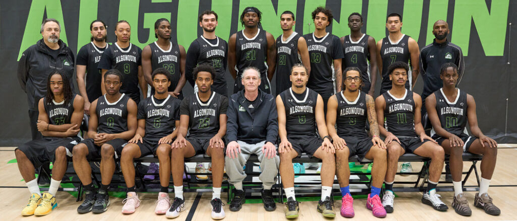 Algonquin Wolves men's basketball team group photo.