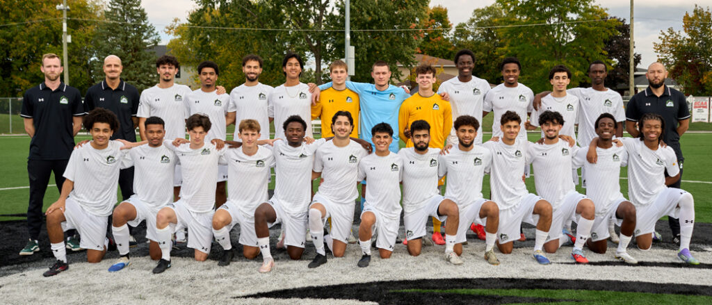 Algonquin Wolves men's soccer team group photo.