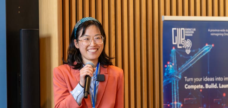 Hailun Song pictured presenting her winning pitch at the final showcase. 